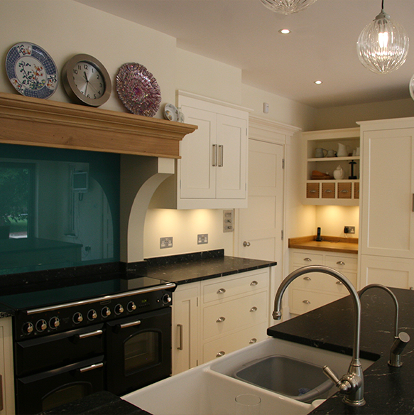 Classic Bespoke Kitchen from Knights Country Kitchens