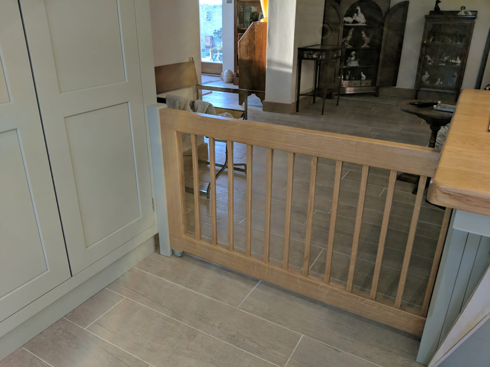 Here at Knights Country Kitchens we are a bespoke company creating and designing practical solutions for every clients requirement. Retractable Oak Dog Gate