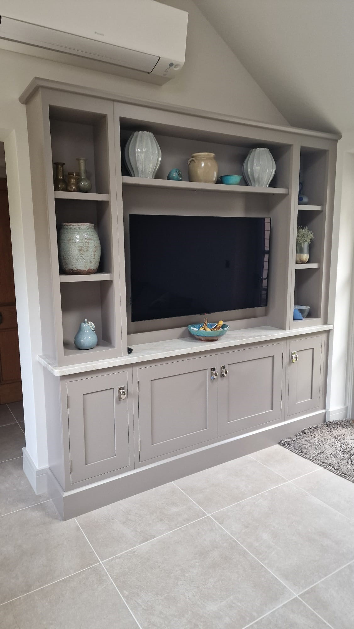 Handmade Media Cabinets : Personalised Perfection Suffolk. Give us a call on 01787 277 914 to discuss your requirements.