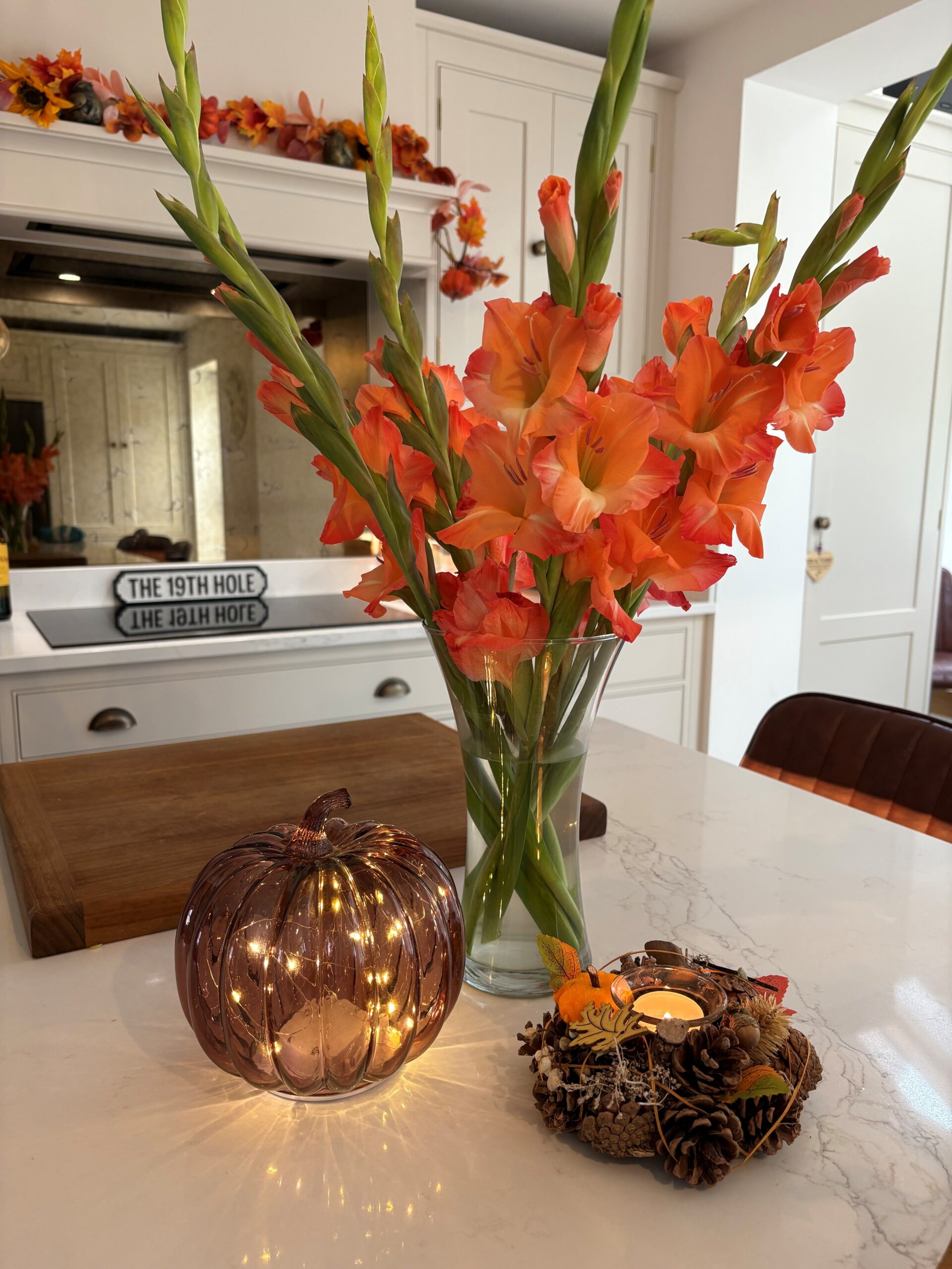 Cosy Ideas for an Autumn Kitchen Makeover. Celebrate your Autumn kitchen with our kitchen makeover ideas. Knights Country Kitchens
