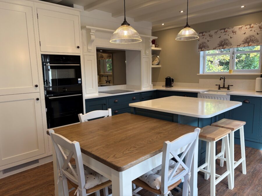 Handmade Kitchens tailored to your space. Bespoke kitchens from Knights Country Kitchens. Give us a call with your design ideas.