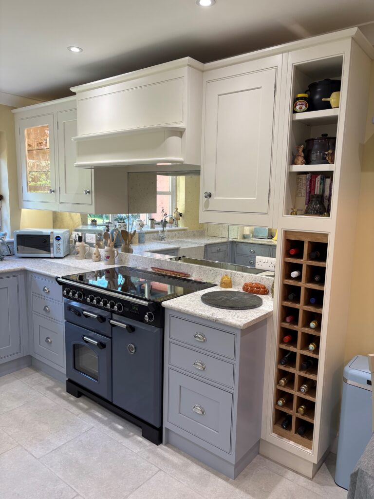 Eye-Level Ovens & Separate Hobs vs Range Cookers and AGAs