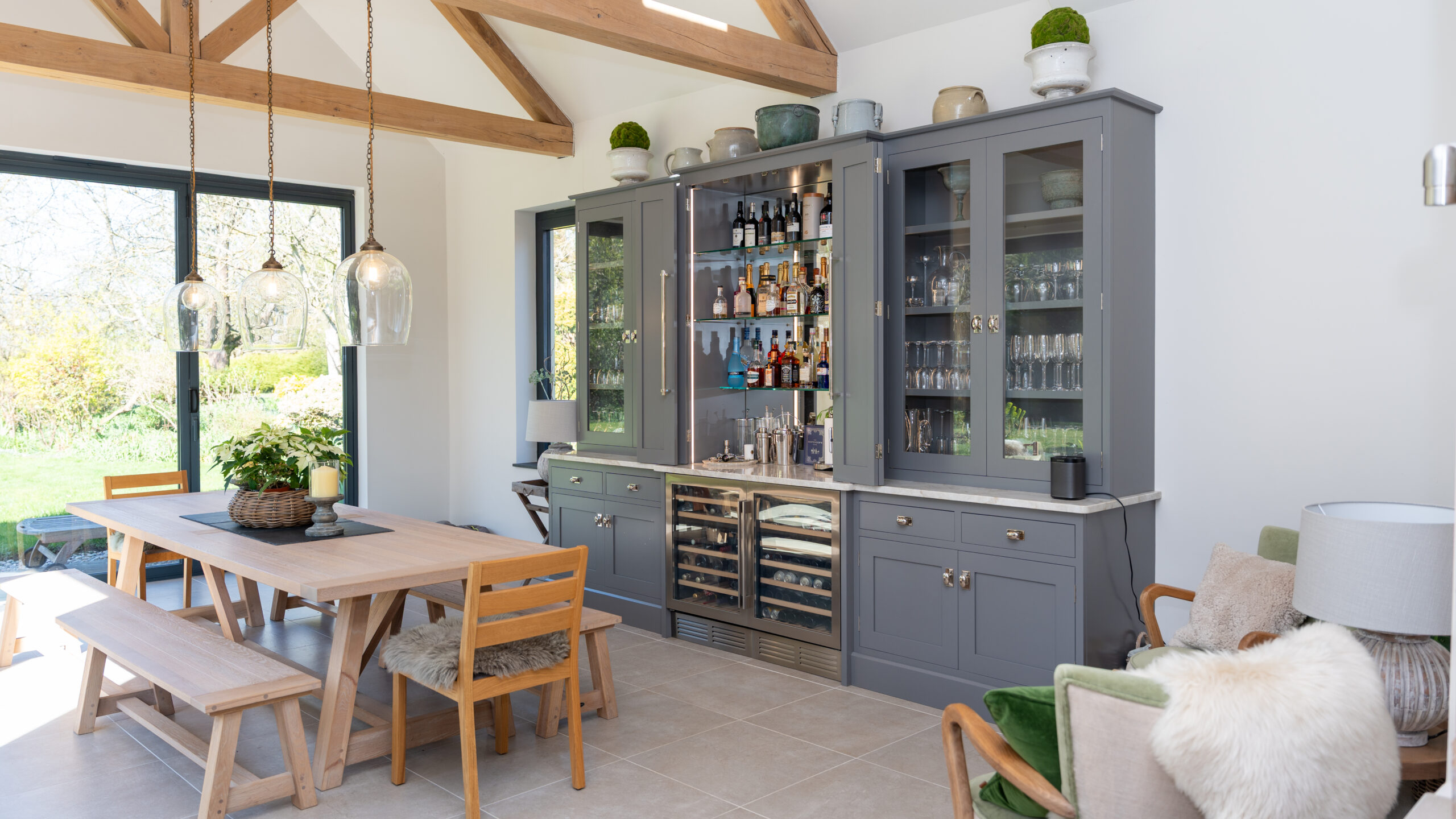 Coping with the Heatwave: Keeping Your Kitchen Cool, Stylish and Summer Ready